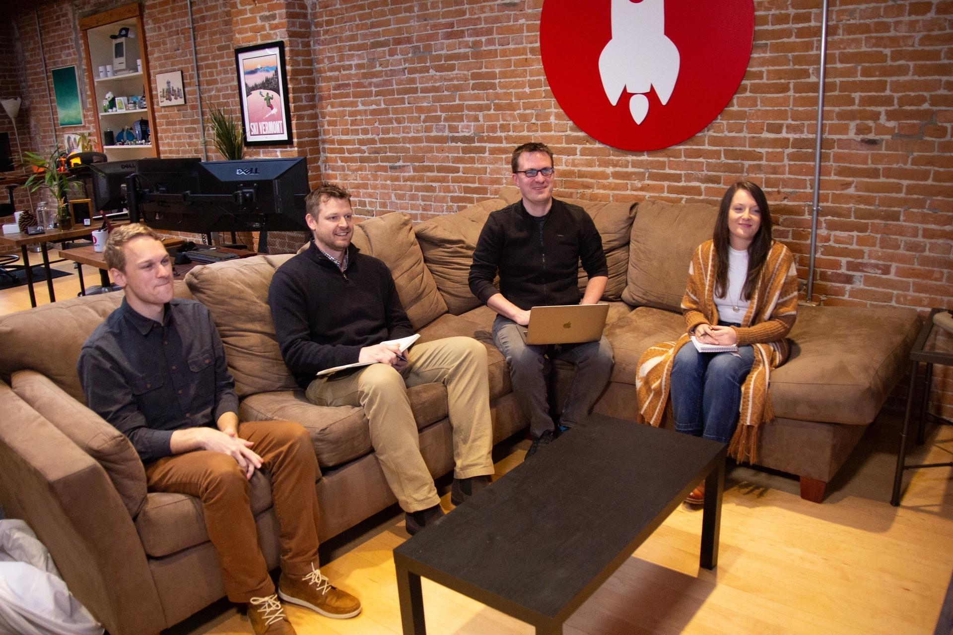 How To Build Lasting Relationships With Clients: 7 Founders Share Their Secrets