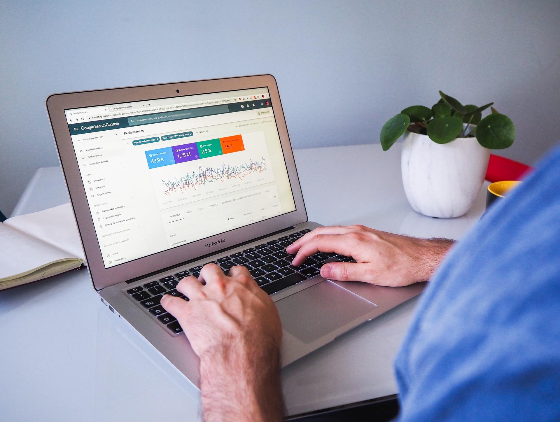 Google Search Console on laptop